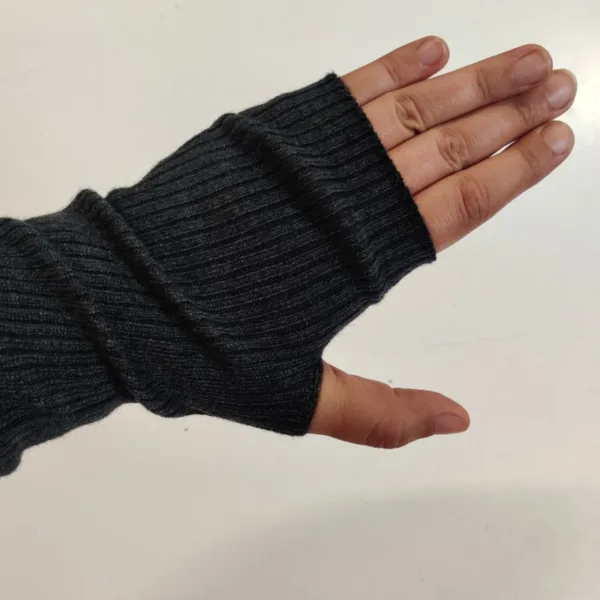 Koksgrå Håndledsvarmere med fingerhul Grå - Standart vare