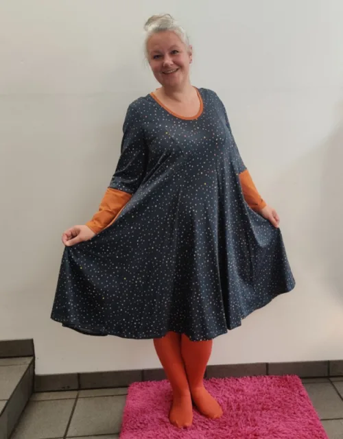 Løs plus size kjole - Ojo Grey Dot Grå Female 44